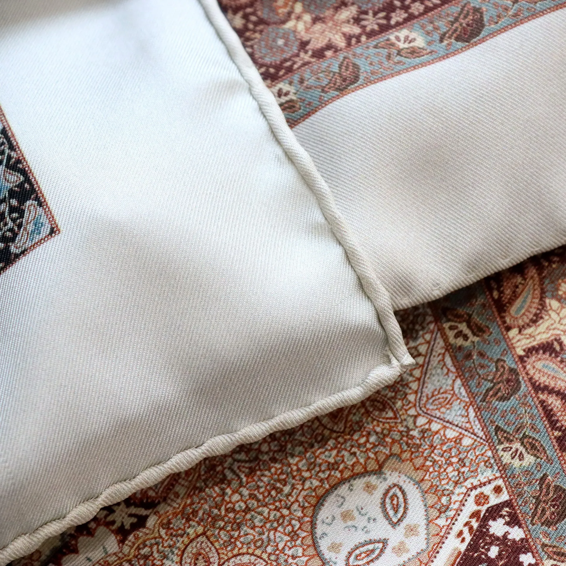 Paisley 18MM Silk Scarf Double - Luxury Bags And Accessories ulasan dan harga