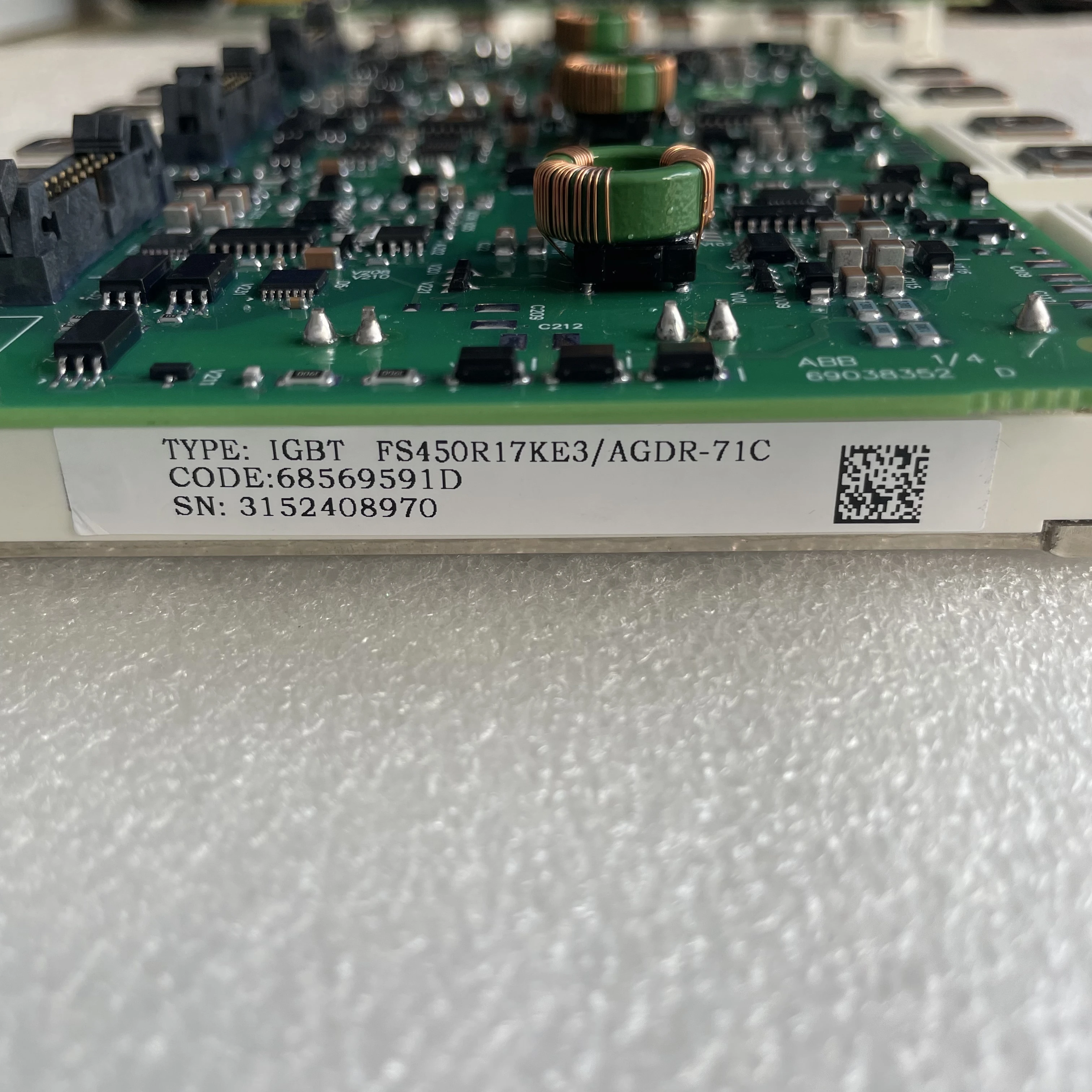 New and Original FS450R17KE3 IGBT Silicon Module FS450R17KE3 + AGDR_71C FS450R12KE3 FS300R12KE3