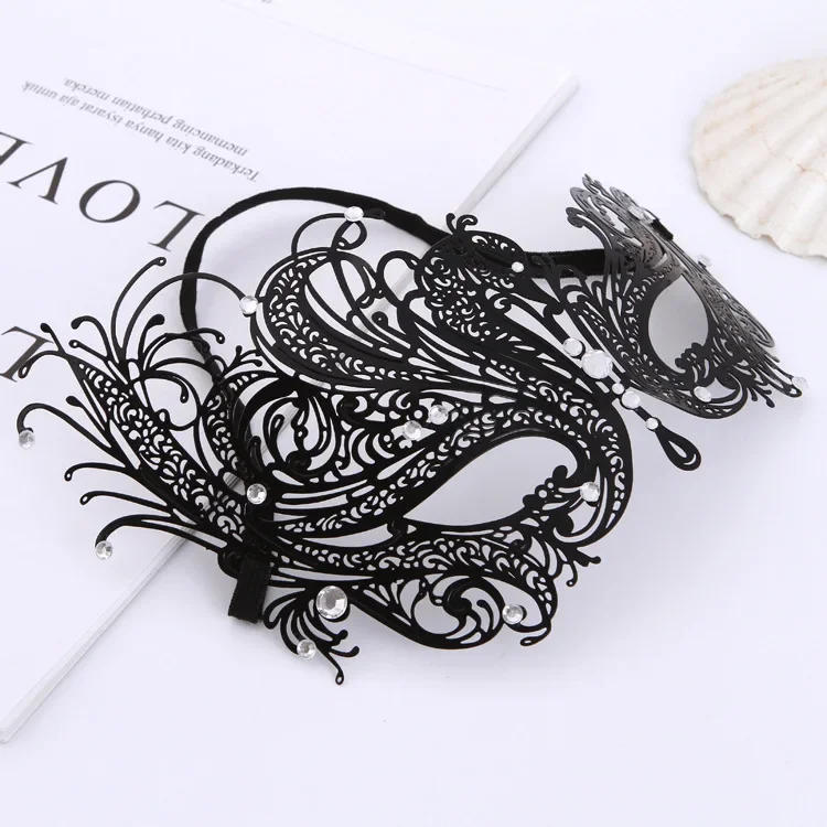 High Grade Metal Diamond Masks Half Face Women Rose Gold Iron Mask Dance Bar Nightclub Mask