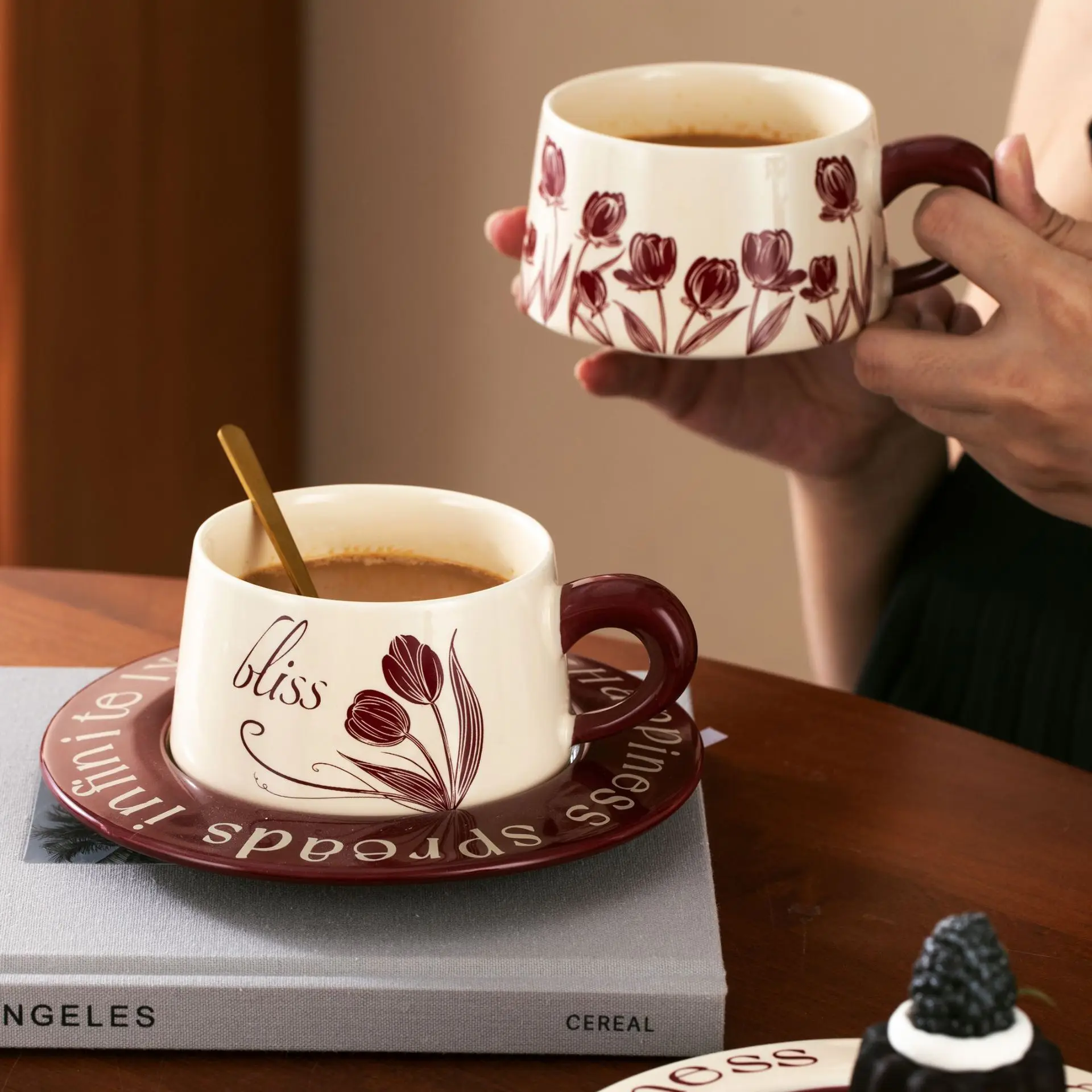 New French Ceramic Cup With Spoon Makeup Coffee Dish Box Set Handheld Gift