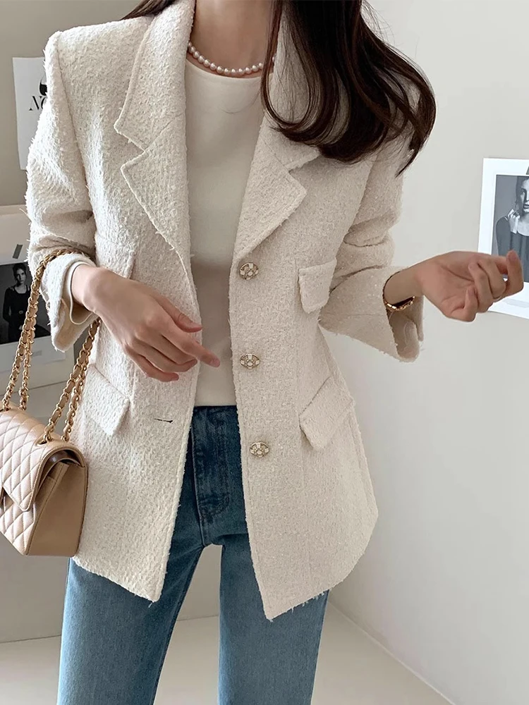 Chic Autumnal Little Black Dress Style Wide Lapel Single Button Multi Pocket Loose Versatile Coarse Tweed Outerwear for Women