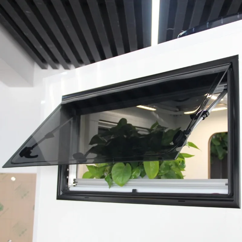 نافذة سيارة من سبائك الألومنيوم 1450*550 مللي متر عالية الجودة لقوافل ومقطورات RV مصنع معتمد بمعيار E13