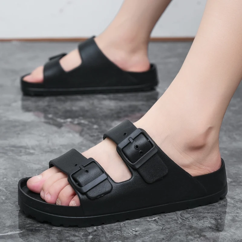 شباشب مطاطية خفيفة الوزن للسيدات مع شريطين بإبزيم مزدوج، صنادل نسائية مسطحة من Birken، أحذية منزلية للشاطئ