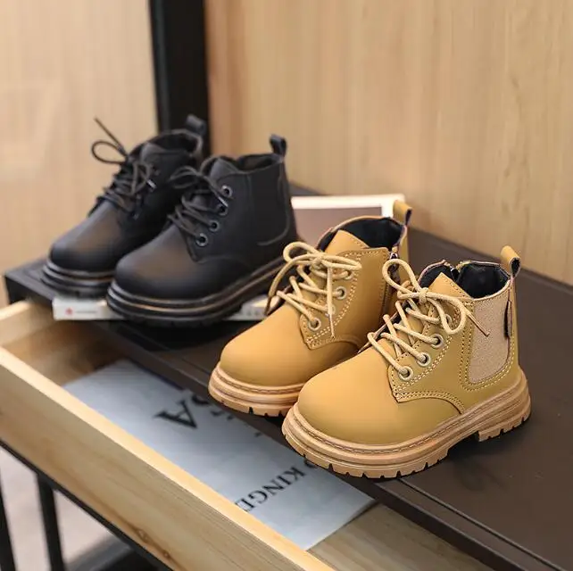 

Детские модные ботинки Bota, Осень-зима, британские Плюшевые короткие ботильоны для мальчиков и девочек, зимние ботинки, детская спортивная обувь во французском стиле, кроссовки