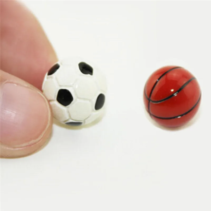 1:6/1:12 Dollhouse Miniature Sports Balls Soccer Football and Basketball Decor Toy