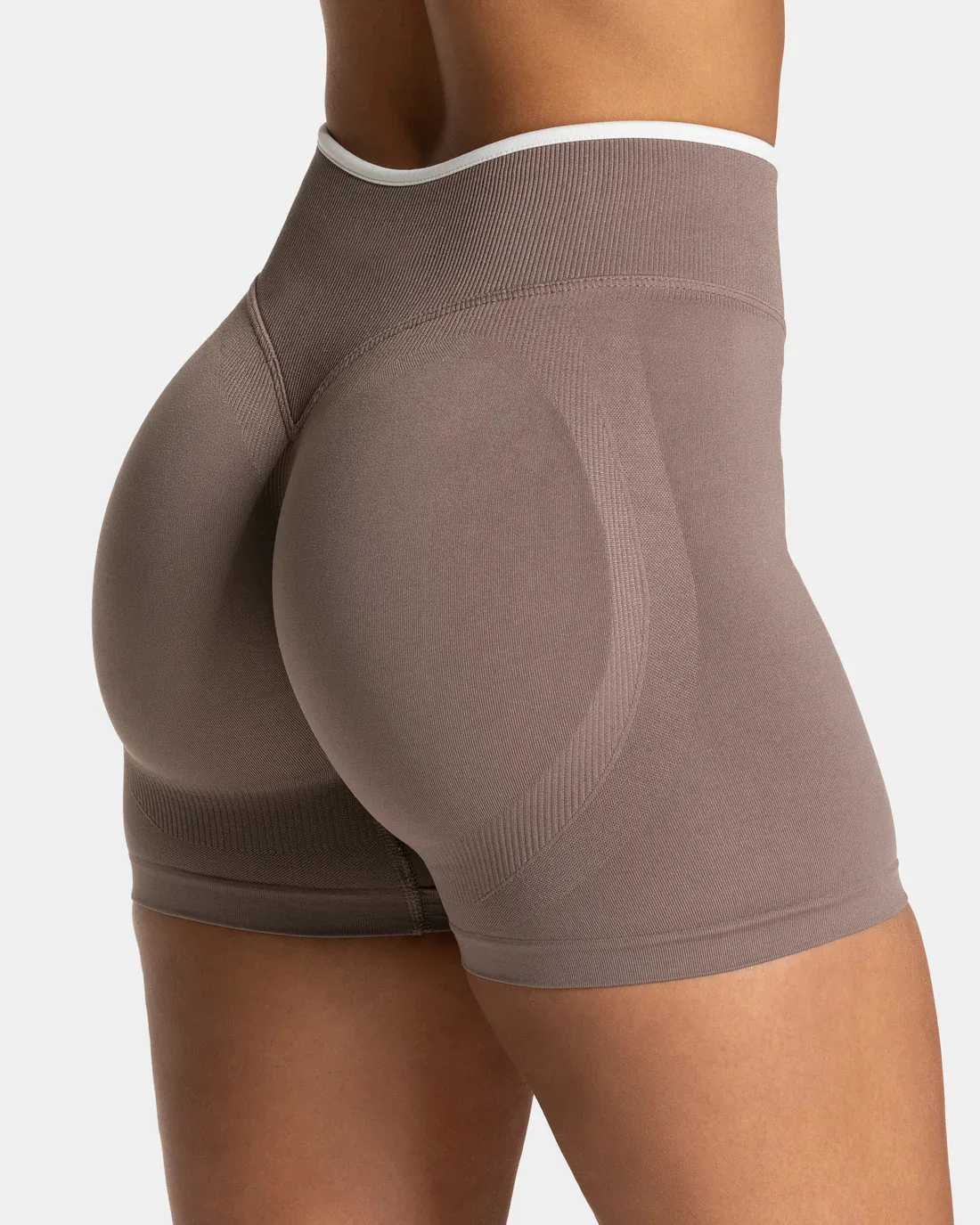 Nahtlose weiße Yogashorts mit Farbblock-Design für Damen, hohe Taille, Po-Lifting-Effekt, Workout-Gym-Shorts, Laufshorts, Leggings zum Einzeltragen – Detail 14