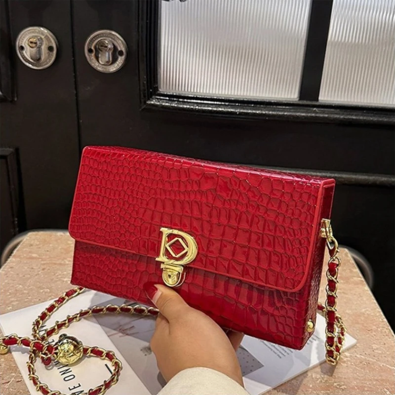 

Women's Durable Handbag Strong Construction For Daily Use And Active Lifestyle Long Lasting