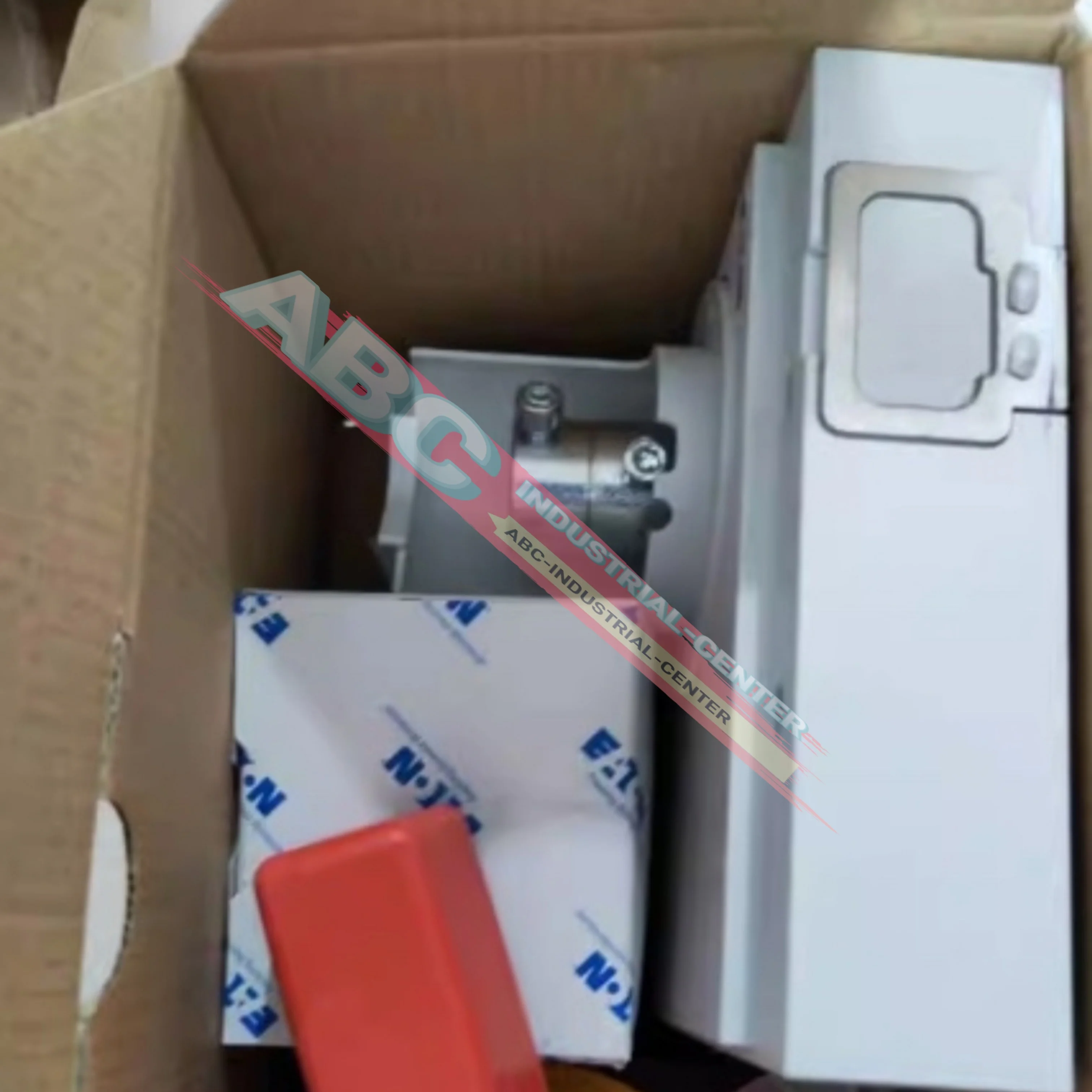 새로운 NZM3-XTVDVR 오리지널 회로 차단기