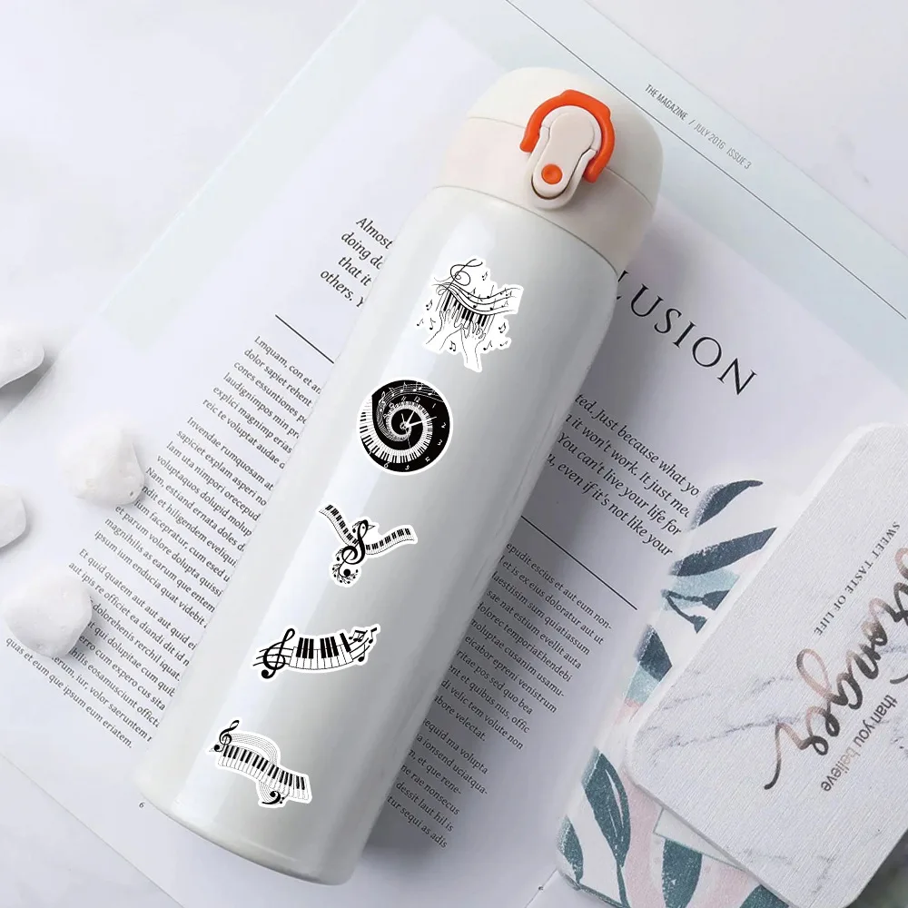 50 قطعة أسود أبيض البيانو مفتاح ملصقات الكرتون الإبداعية الكتابة على الجدران الديكور دفتر حقيبة الغيتار الثلاجة الهاتف الشارات لعبة