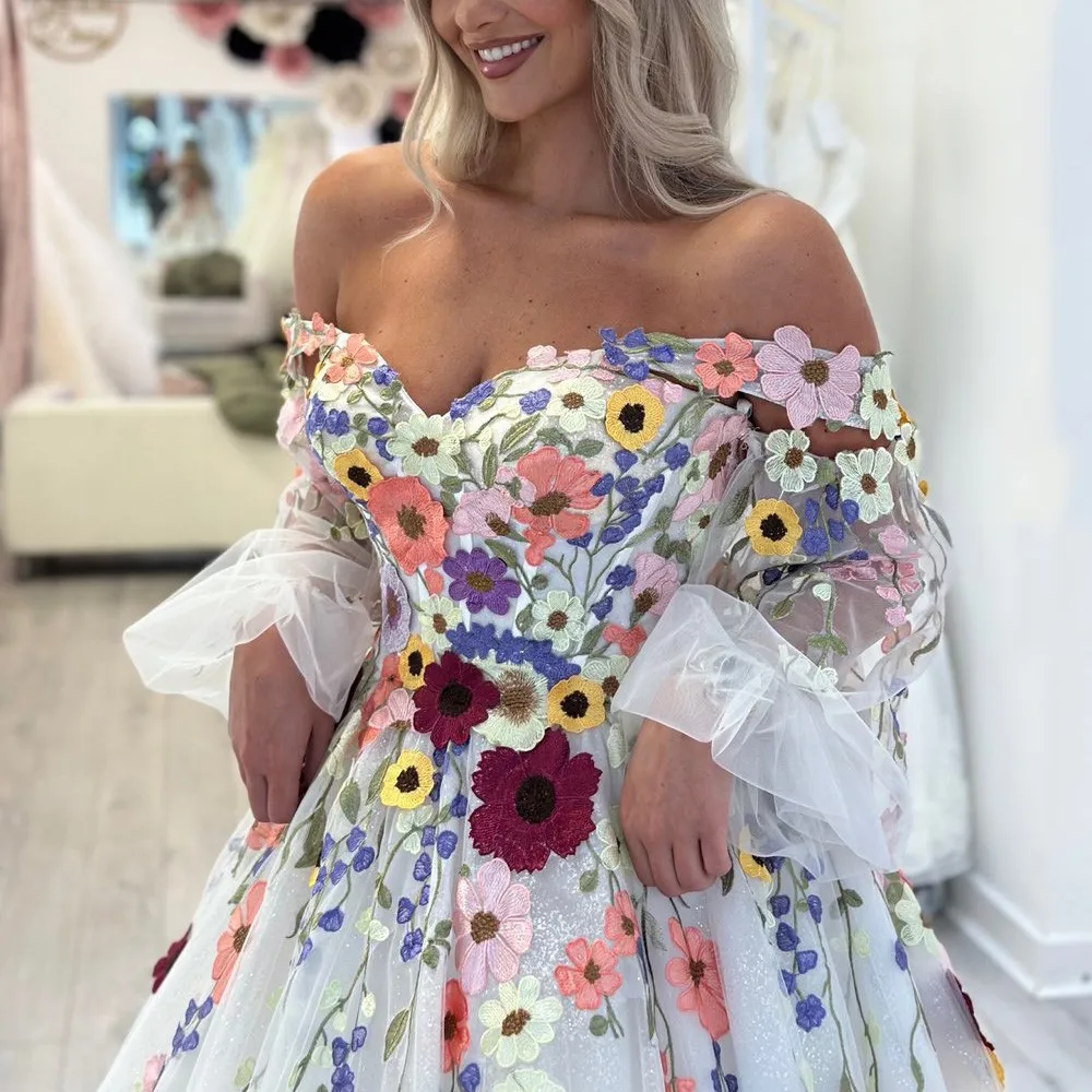 Colorful Embroidery Lace Floral Wedding Dresses Off Shoulder Removable Sleeve Forest Bridal Gowns Pastrol Bride Dress Customized