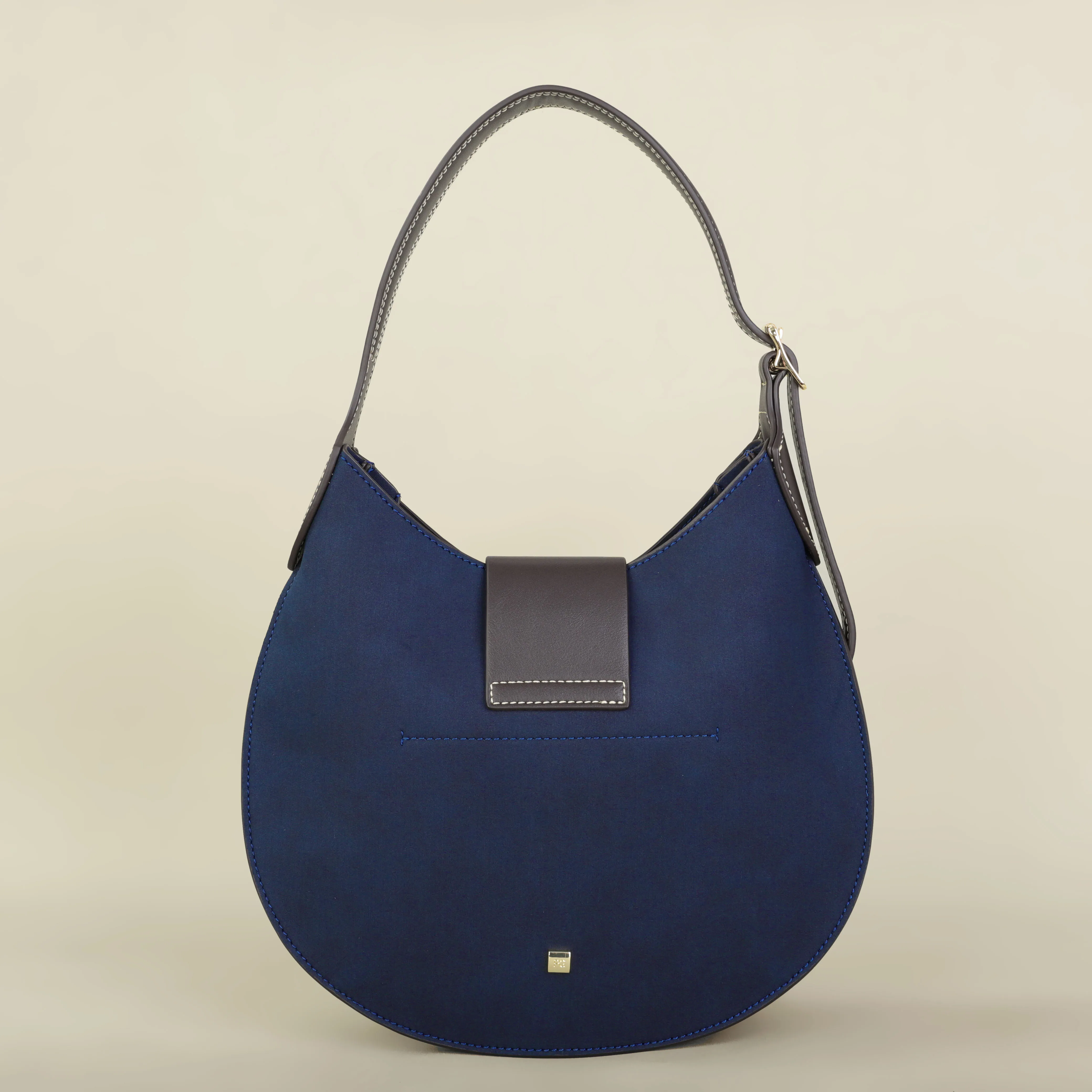 PG Fashion Unterbeintasche Klassisches Design Hochwertige Minimalistische Elegante Damen-Handtasche in Knödelform Ausverkauf – Detail 13