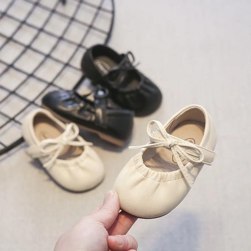 Girls Leather Shoes 2024 Autumn New Fashion Casual Soybean Shoes Velcro Small Children Princess Shoes Breathable Soft Bottom