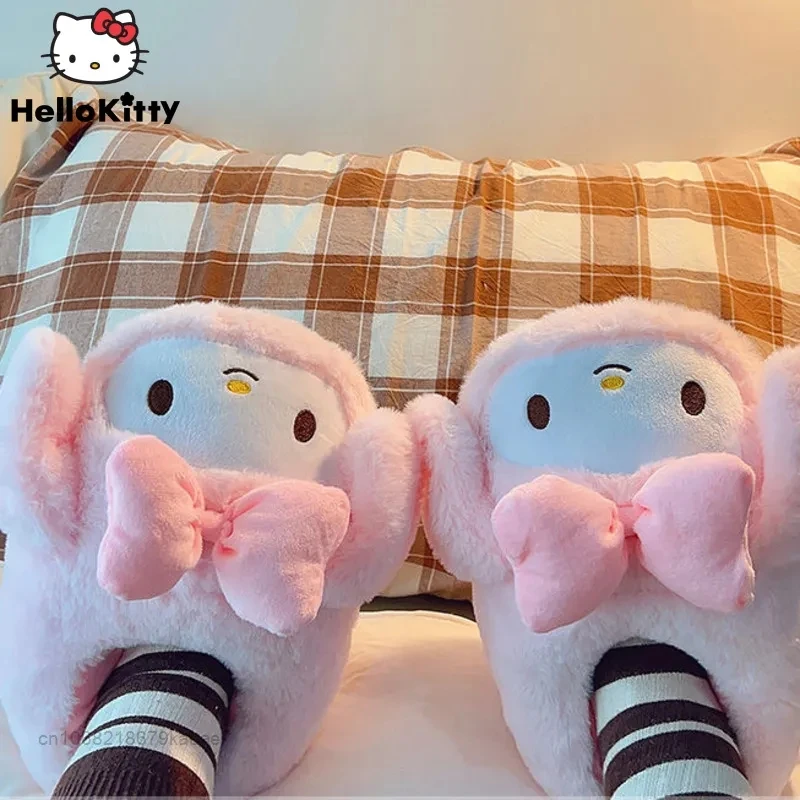 การ์ตูน Sanrioed Kuromi Hello Kitty Y2K Plush รองเท้าแตะผู้หญิง Melody Cinnamoroll อะนิเมะ Kawaii ฤดูหนาวรองเท้าผ้าฝ้ายสาวนุ่ม