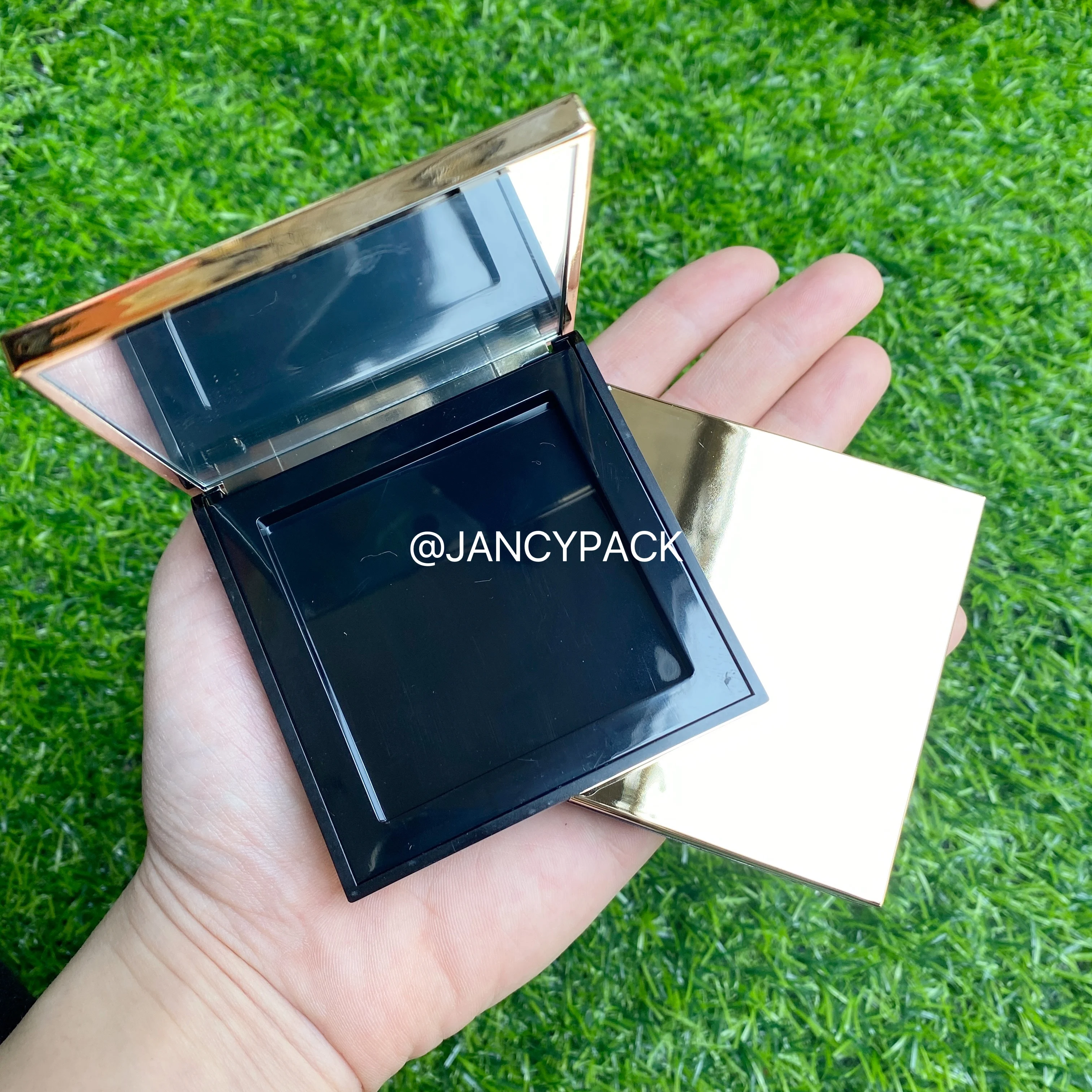 

luxury black gold Makeup Dispensing Box Empty Magnetic Cosmetics Palette square Eyeshadow Blusher DIY Makeup Box Storage