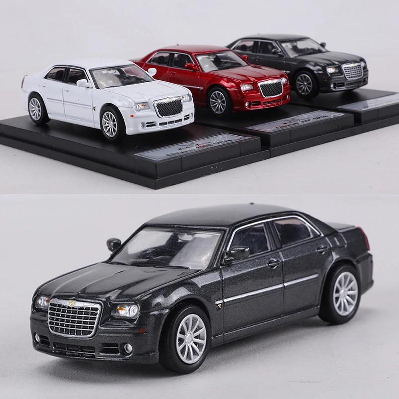 DCT 1:64 Chrysler 300C SRT8 Die-cast Alloy Simulation Car Model Toy