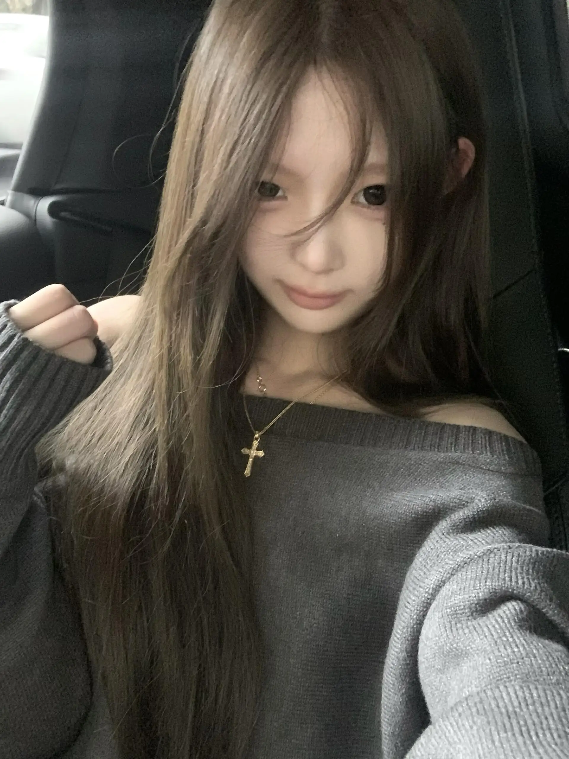 

ay Вязаный свитер на одно плечо, свободный крой, женский модный корейский свитер в стиле ретро, свободный крой, высококачественный сенсорный A...