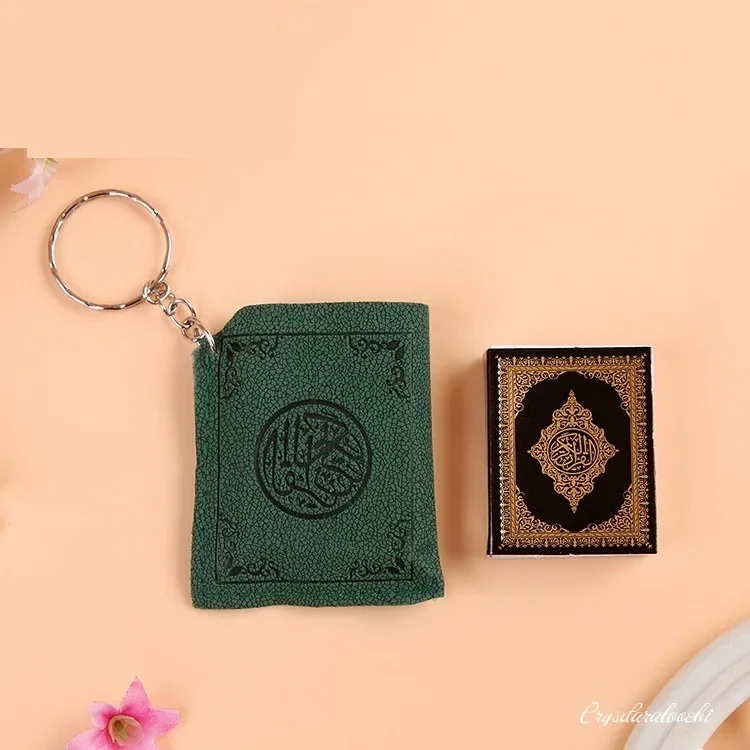 Four Color Mini Arabic Quran Islamic Keychain Women Men Allah Real Paper Can Read Pendant Keyring Fashion gift for Guests