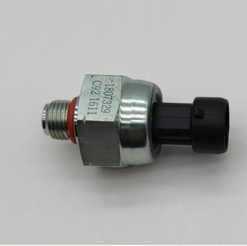 

OEM 1839415C91 RE167207 8450 8650 3029 Factory Wholesale Oil Pressure Switch for International Navistar Ford Trucks John Deere