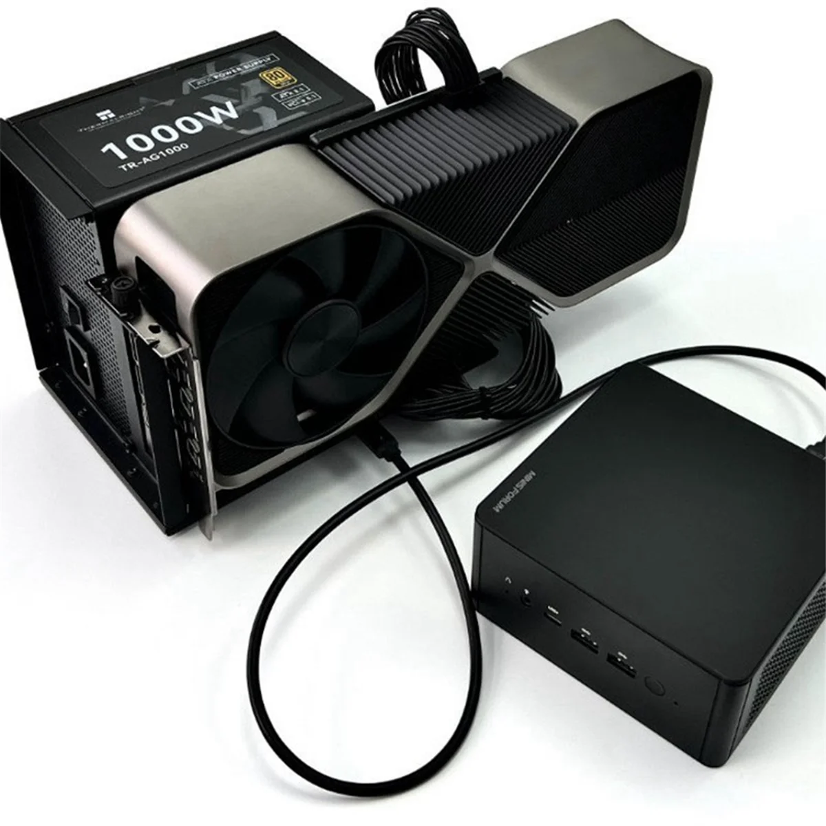 Новый внешний адаптер EGPU Tech UT4G-BK7 USB4.0 к PCIe X16 EGPU для док-станции 4/3 PCIe 4.0 X4 GPU для ноутбука NUC ITX