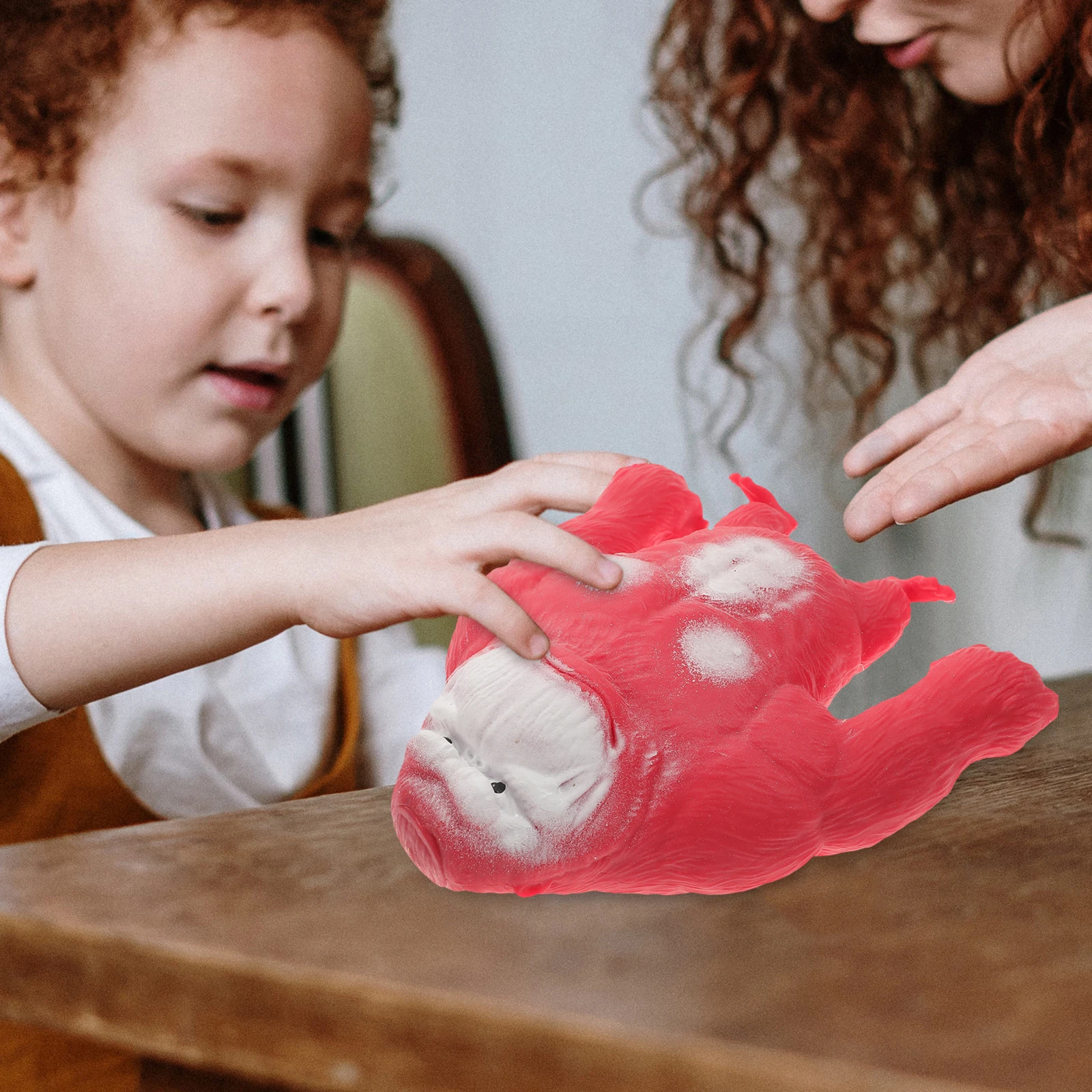 Dekompressions-Gorilla-Spielzeug, Squeeze-Affe-Spielzeug für Kinder, rot, kleine Größe, weiches TPR-Material, tragbar, sensorischer Zappelspaß