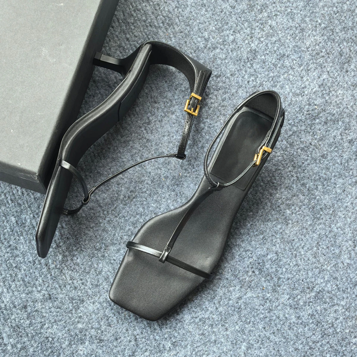 

Jenny&Dave 2026 French Fashion Elegant Sheep Open Toed Strap Thin Heel Sandals Summer Shoes Minimalist High-heeled Sandals Women