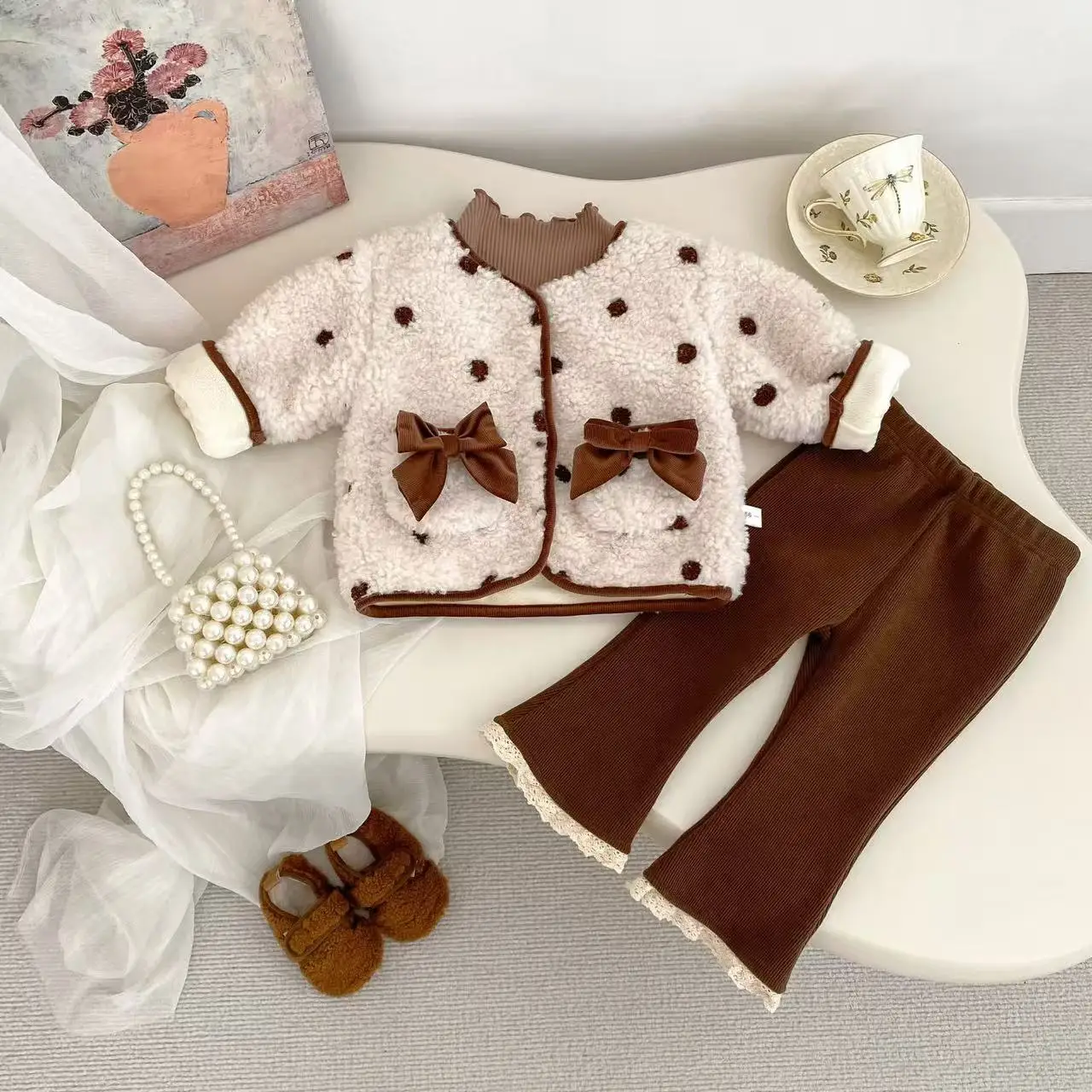 

Autumn and Winter Baby Jacket Thickened Foreign Style Girls Bow Polka Dot Padded Cotton Jacket Flared Trousers Two-piece Set
