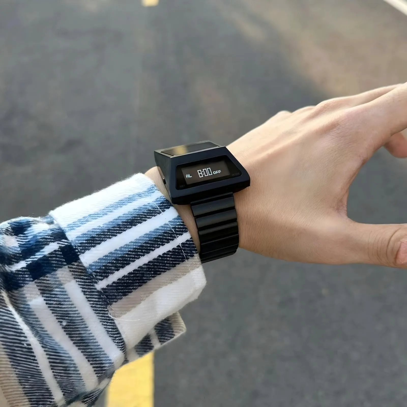 

BENLYDESIGN Computron Часы для мужчин Солнечный OLED-дисплей Цифровые часы Мужские часы с подъемом для пробуждения Экран Киберпанк Часы из нержавеющей стали S3000-C