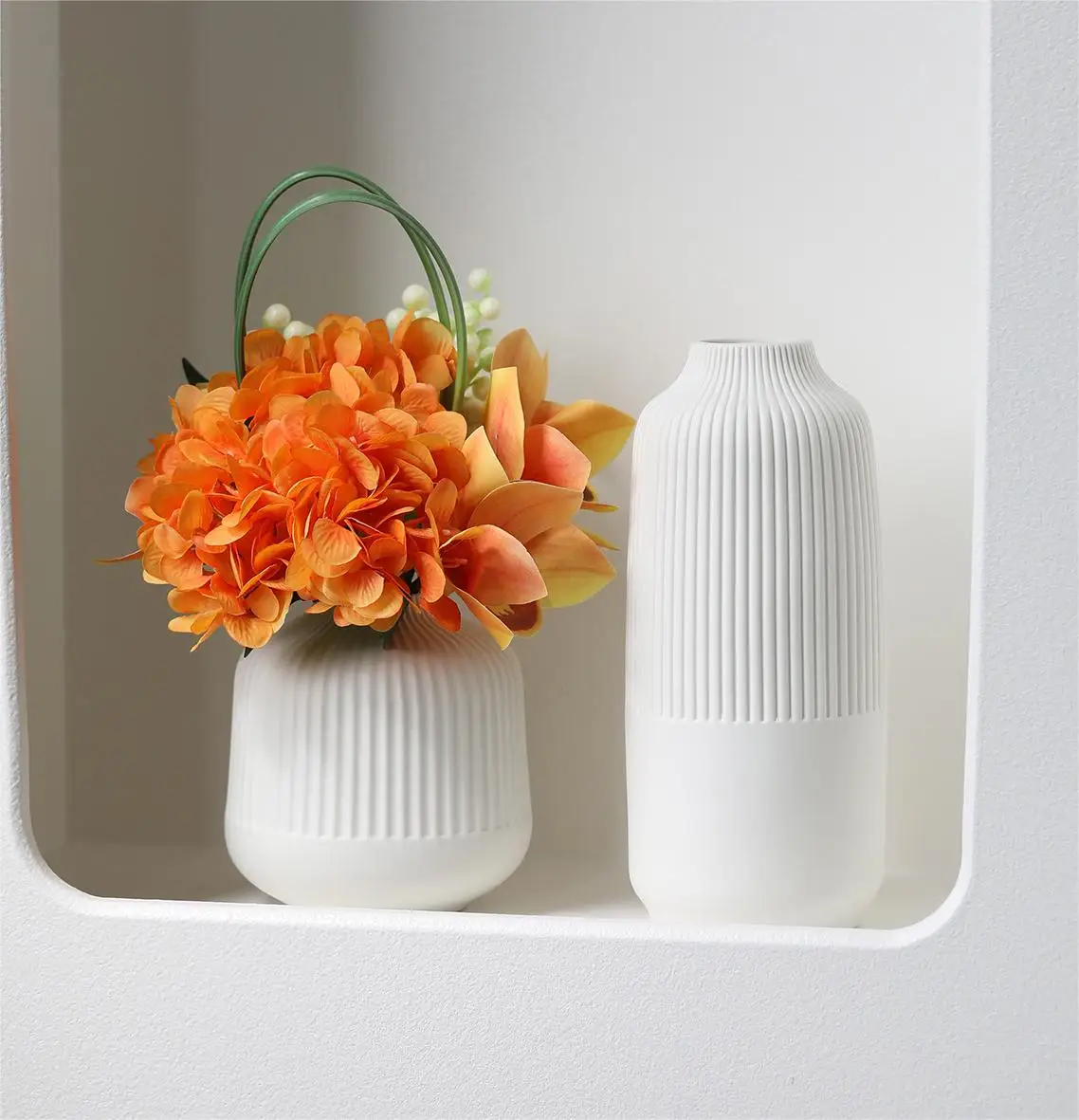 

Handmade creative modern porcelain ceramic vases for interior decoration