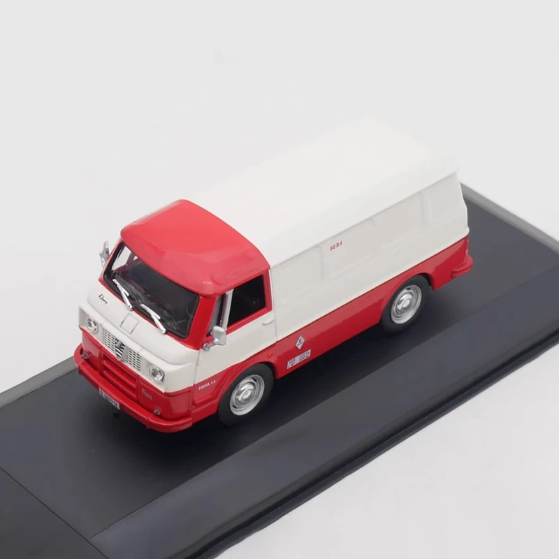 IXO ダイキャスト 1:43 スケール Ebro F-100 1969 広告車両合金車モデル完成品シミュレーションおもちゃ静的モデルディスプレイ