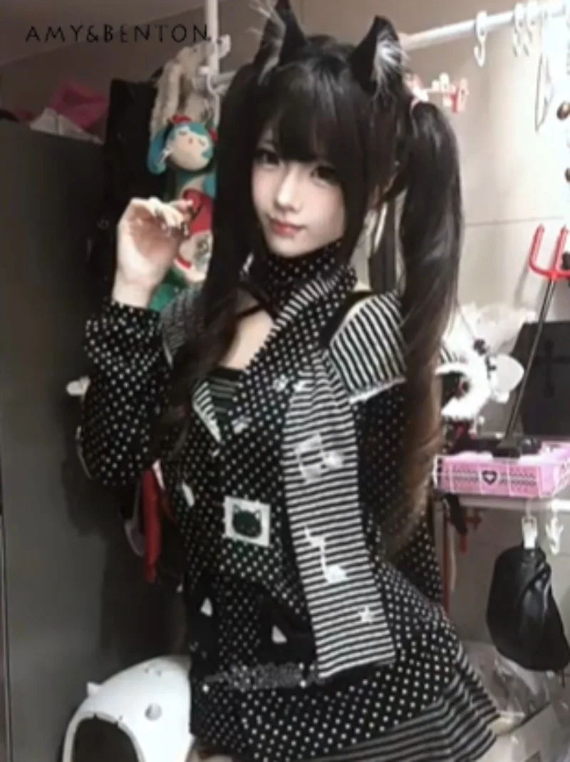 

Original Polka Dot Striped Scarf Double-Sided Retro Cute Cartoon Print Versatile Striped Scarf Japanese Subculture Goth Scarves