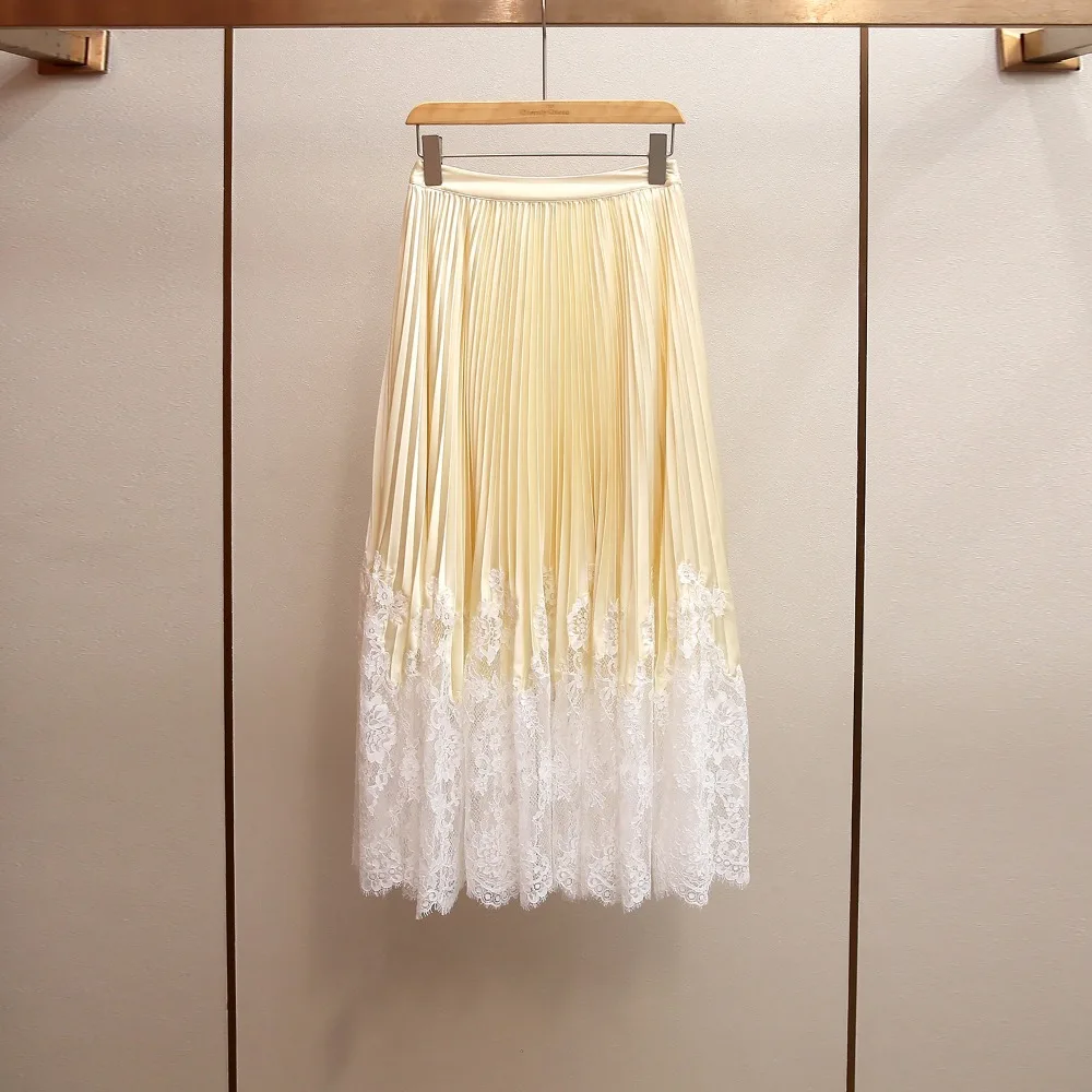 2026 Spring Skirt French Fashion Design Sense Lace Splicing Pleated Skirt  Elegant Retro Daily Casual Versatile A-shaped Skirt