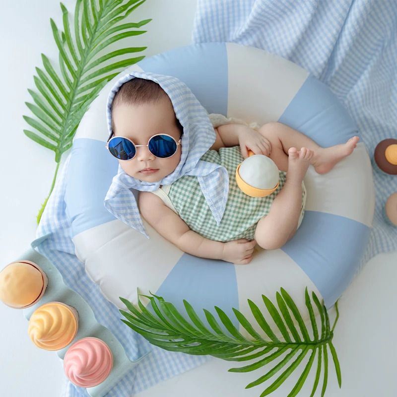 Fotografia estiva per neonati Set di abbigliamento da spiaggia per bambini Anelli da nuoto in stile hawaiano Accessori per gelato Fotografia a tema neonato