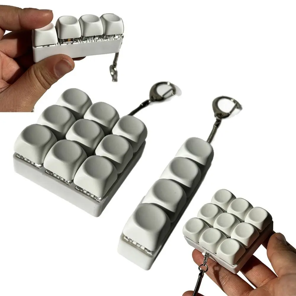 4/9 キーキーボードそわそわおもちゃリラックスリムーバブル指そわそわクリッカーキーホルダー DIY 快適なタッチボタン指クリッカーおもちゃ