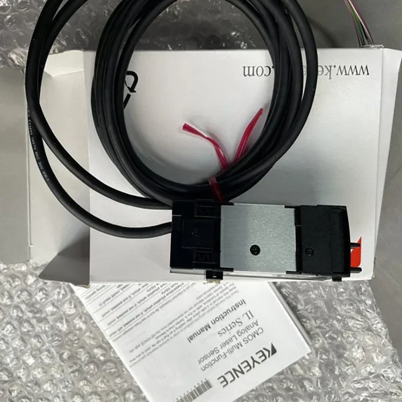 Amplifier Sensor pergeseran Laser IL-1050 Keyence