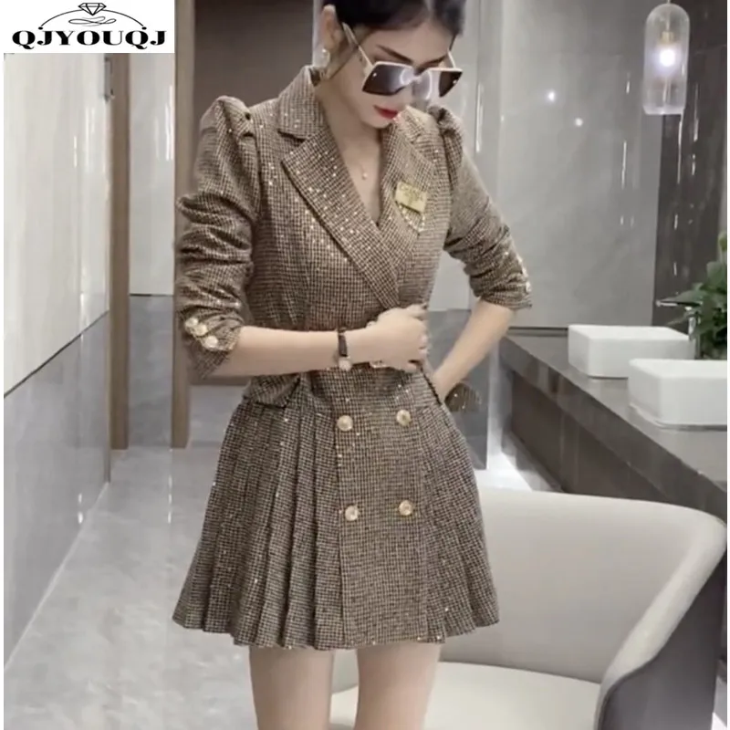 

2024 Spring/Summer Korean Edition New Fashion Bubble Sleeves Dress High Waist Slimming 100 Pleated Dress Trend