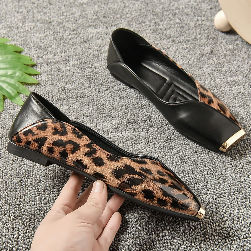 Leopardo Donne Sexy Sandali Scarpe Estate Punta Quadrata Appartamenti Designer 2024 Tacchi Bassi Superficiali Mocassini Zapatos Femme Ufficio Barca