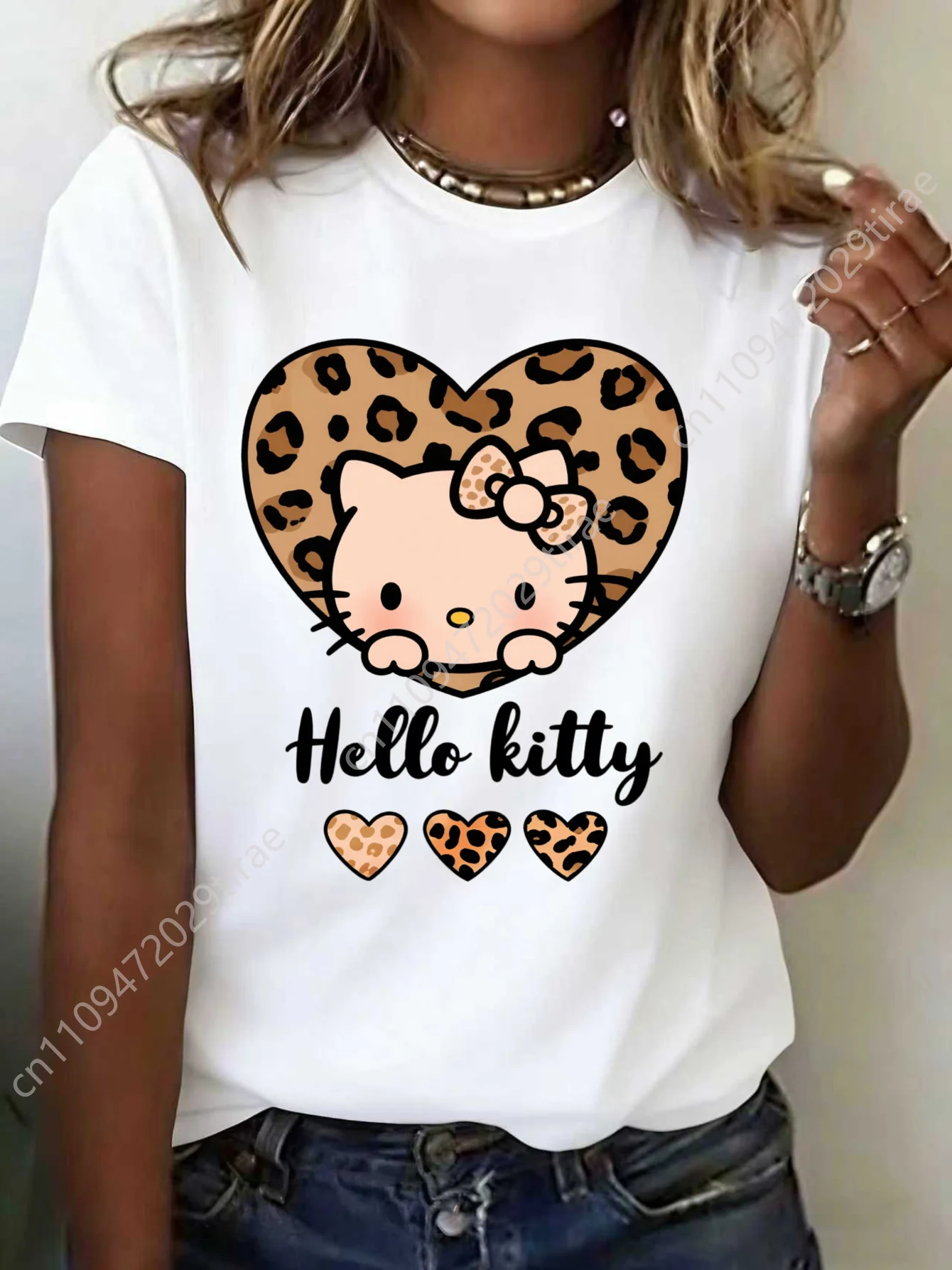 

Sanrio Hello Kitty Leopard Pattern Heart T-Shirt Cute Cool Bold Style Loose And Slim-Fitting Top Cosplay