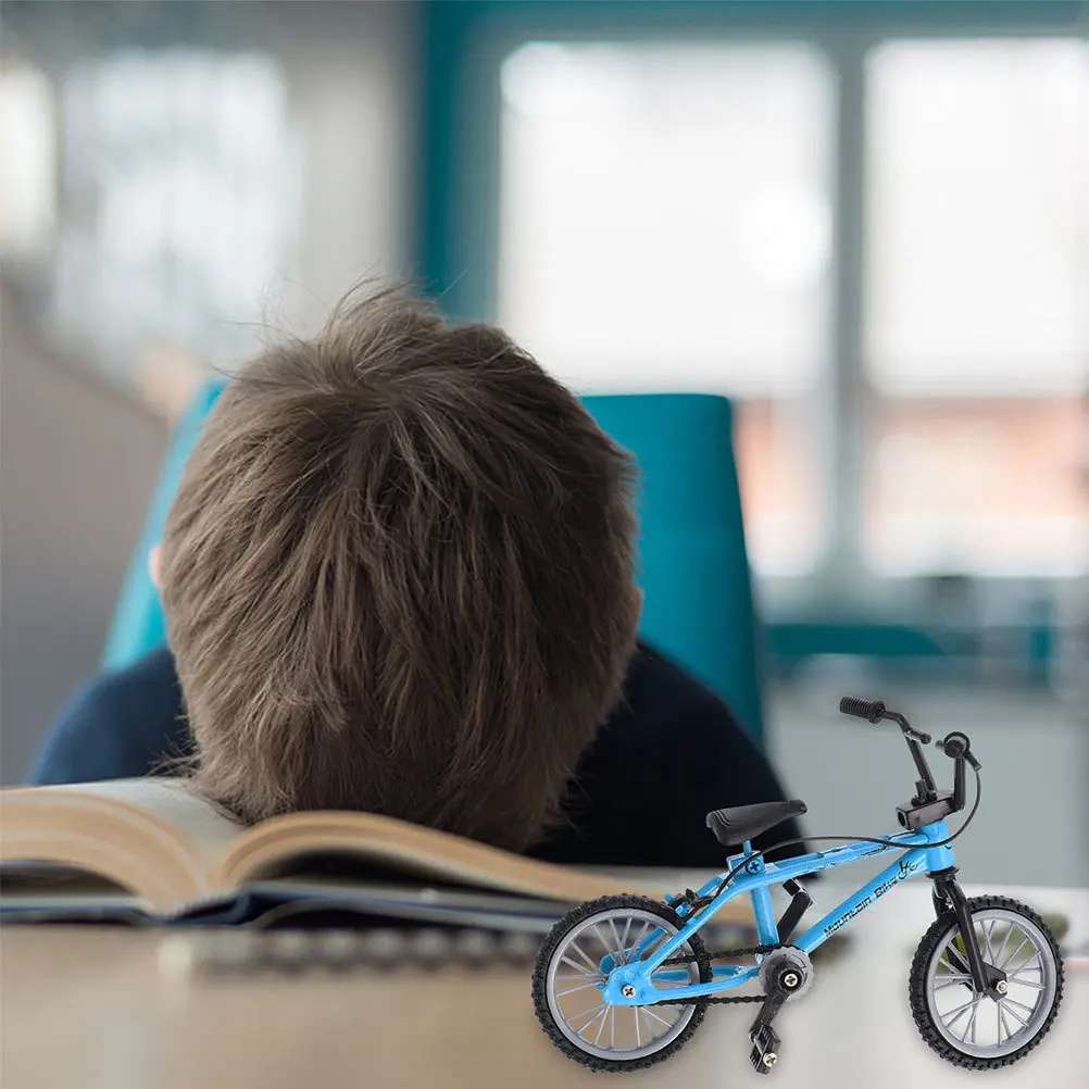 4 قطعة دراجات أصابع صغيرة متينة وعملية تدوم طويلاً، زينة منزلية لتخفيف التوتر، عشاق الدراجة، دراجة أصابع صغيرة