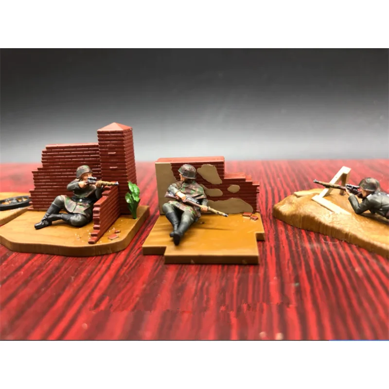 

1:72 Model Resin Painted 4 Pcs German Sniper Operations Team Soldiers Action Figure DIY Scene Accessory Collection Display