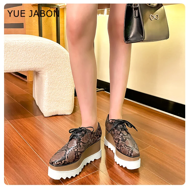 Coffee-coloured Women Snake Sneakers Lace-up Chunky Platform Fashion Shoes British Style Thick Sole Comfort Flat Casual Trainers