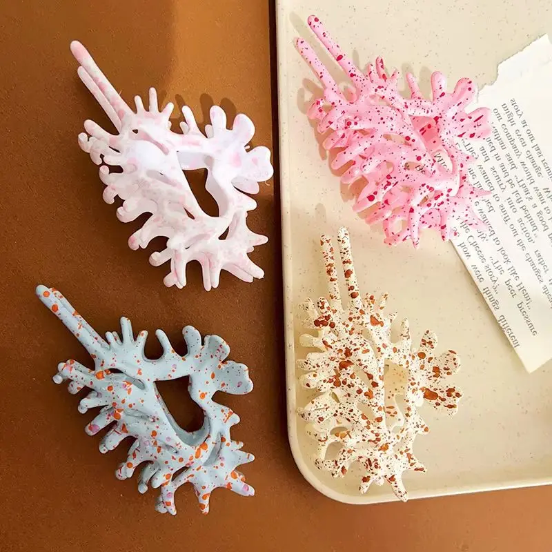 1PC New INS Hair Clips Hair Accessories Pink Blue Color Liquid Metal Conch Hair Claws For Women Girl Fashion Causal Headwear