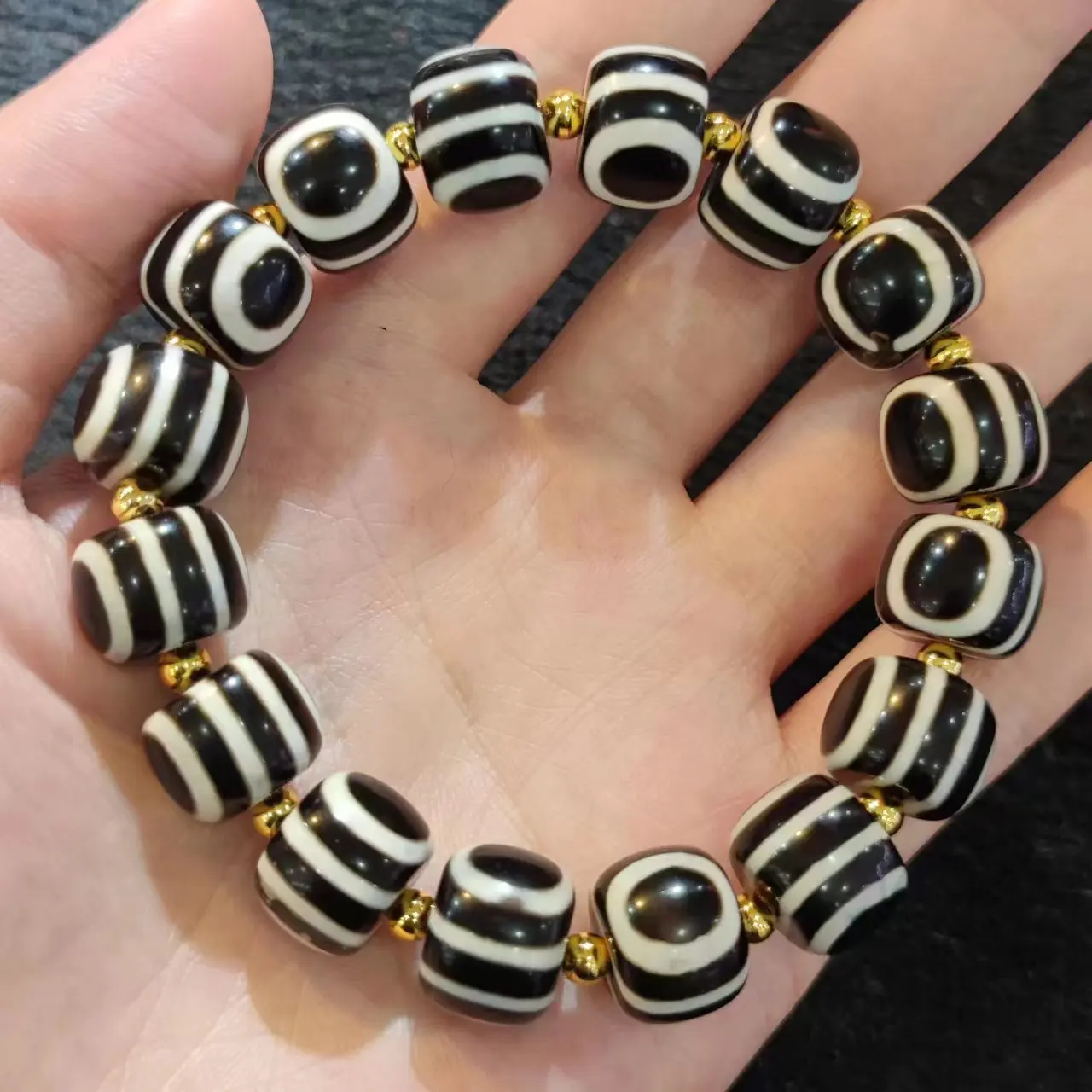 

1pcs/lot natural agate sky eye dzi bracelet Thread beads Black and white Men's women's models Handmade beads 13*9mm Ethnography