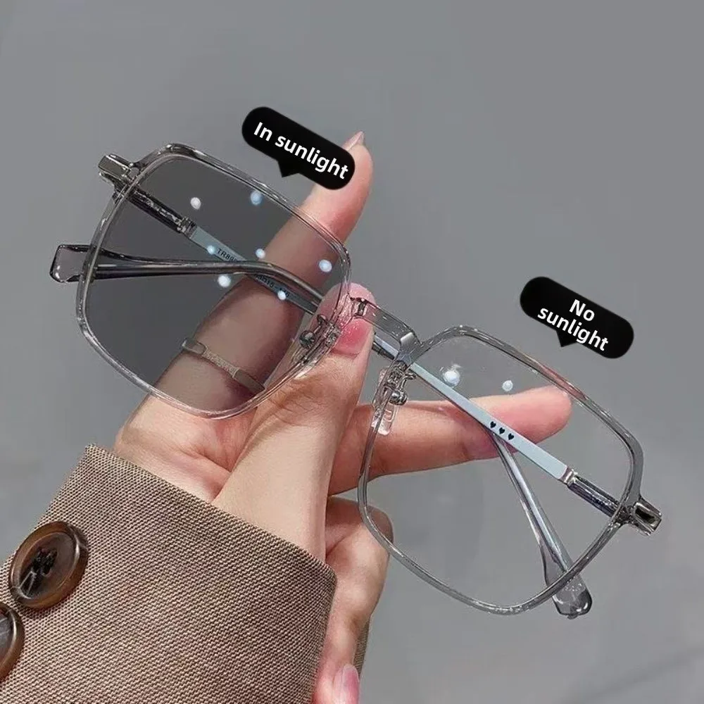 Classic Box Frame Photochromic Myopia Glasses Unisex Large Frame Intelligent Color Changing Glasses Vision Correction 0-2.0
