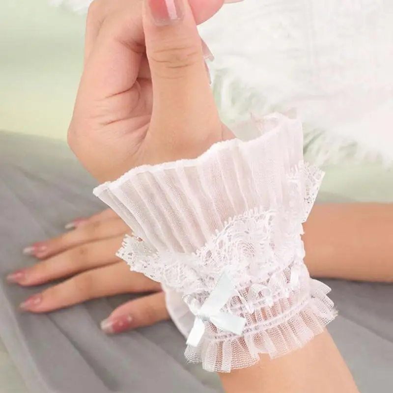 Lolita Hand Sleeve Wrist Cuffs Ruffled Floral Black Lace Elastic Bracelet Elegant Ladies Short Lace Gloves Halloween
