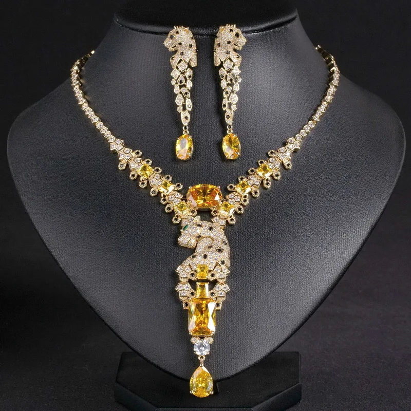 

European and American Retro Designer Collection Leopard Necklace & Earrings Set, Inlaid with Cubic Zirconia, Black Patch, Leopar