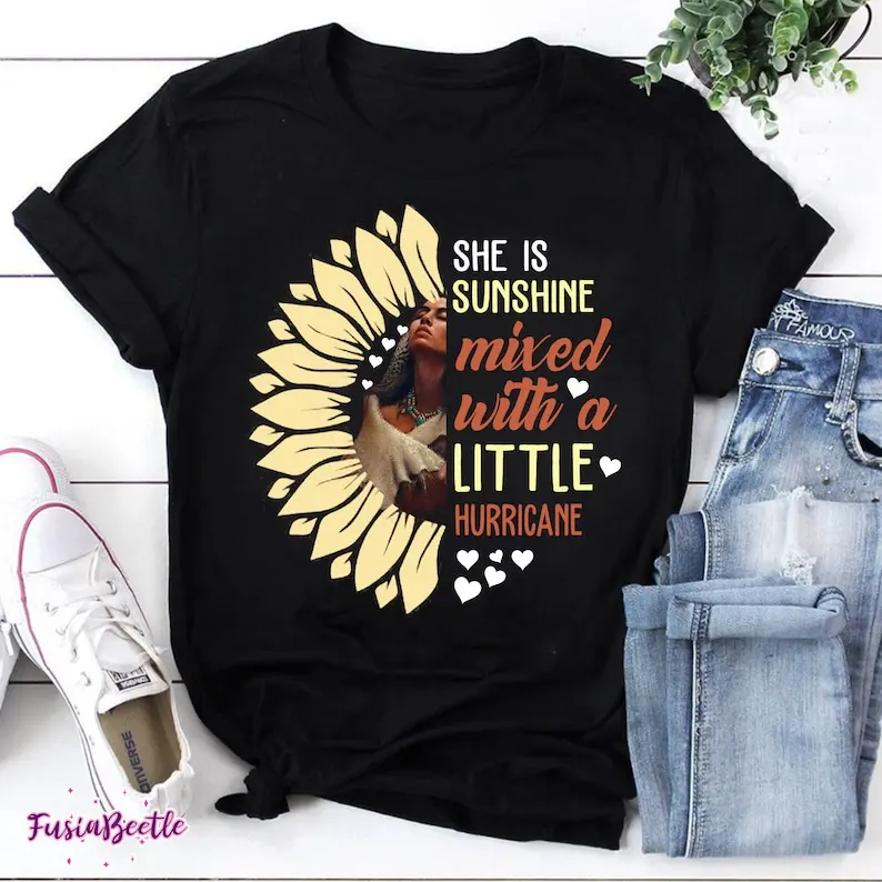 إنها أشعة الشمس مختلطة مع إعصار قليلا عباد الشمس تي شيرت تقليدي قميص عباد الشمس قميص الزهور البرية قميص النسوية #1