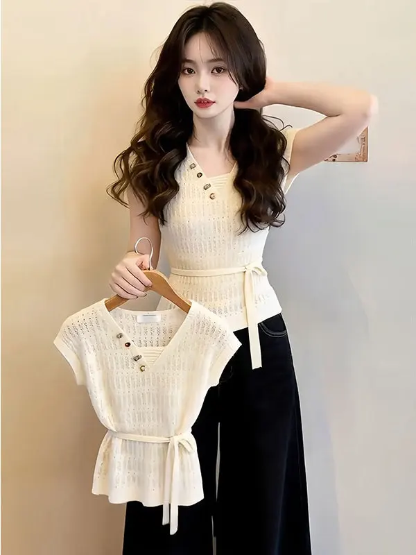 Women's V-Neck Short Sleeve T-Shirt Waist-Cinched Side Buckle Casual Versatile Top for Summer 2026 Design Sensation
