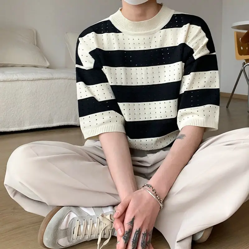 

Korean Fashion Summer O Neck All-match Short Sleeve Knitted Men T Shirt Striped Print Hollow Out Breathable Casual Oversized Top