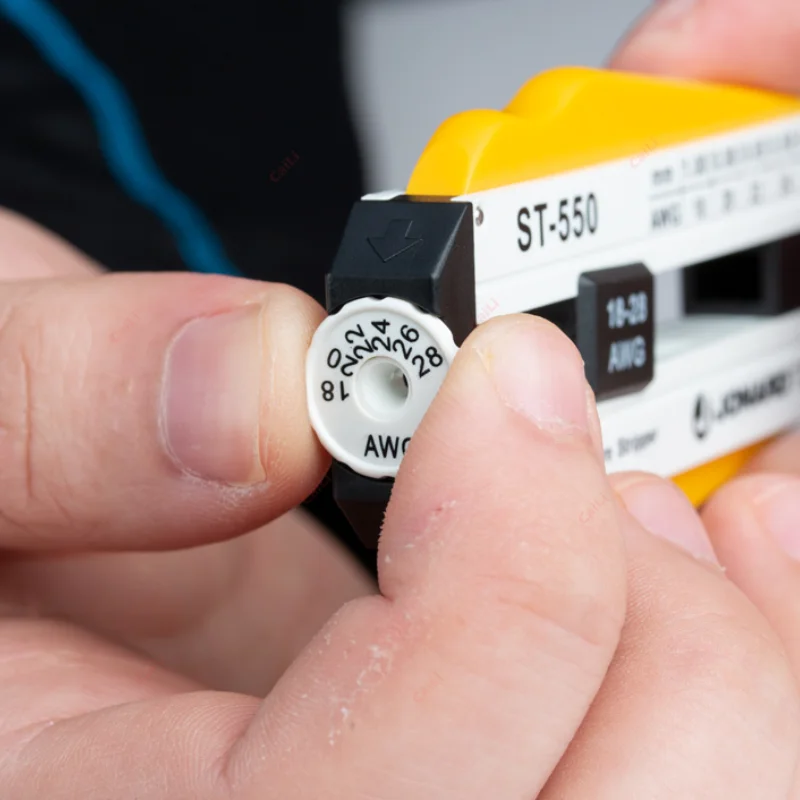 

Hot Sale JONARD TOOLS ST-450 Adjustable Optical Cable Stripper FTTH Fiber Optic Cutting and SC Connector Fiber Optic Equipment