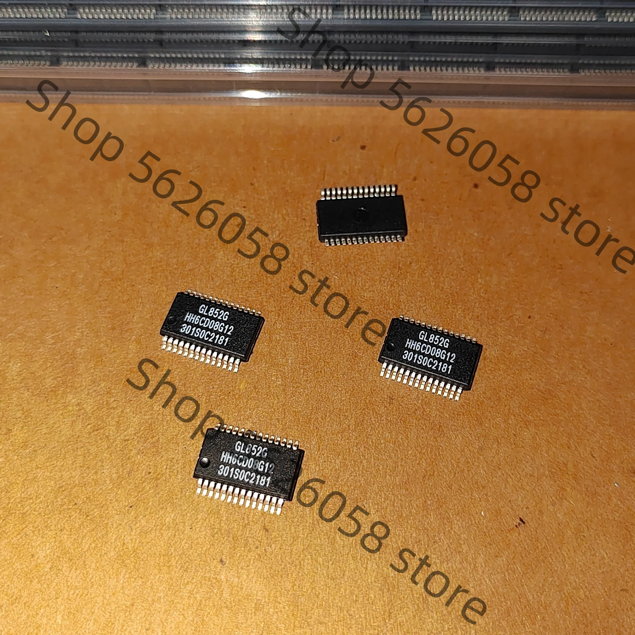 

GL852G-HHG12 GL852G SSOP28 USB conversion chip 10pcs/lot